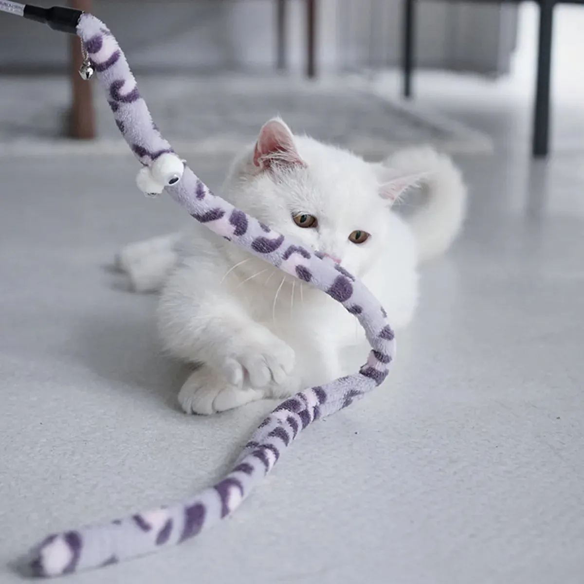 Cat Teaser Wand Toy: Entertain Your Feline Friend with Fun and Fitness