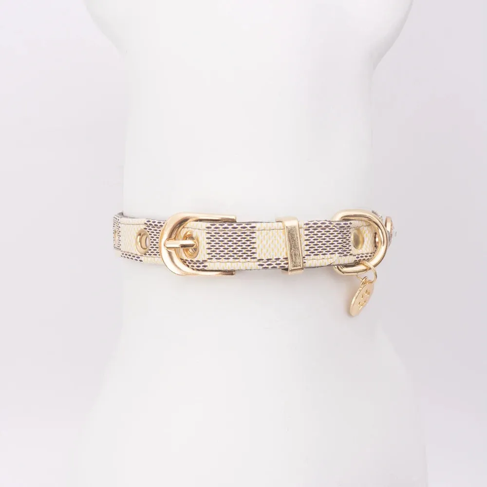 Luxury Adjustable PU Leather Cat and Dog Collar with Lucky Clover Charm
