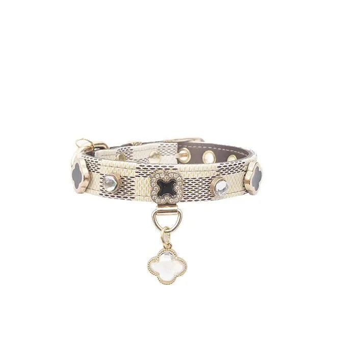Luxury Adjustable PU Leather Cat and Dog Collar with Lucky Clover Charm