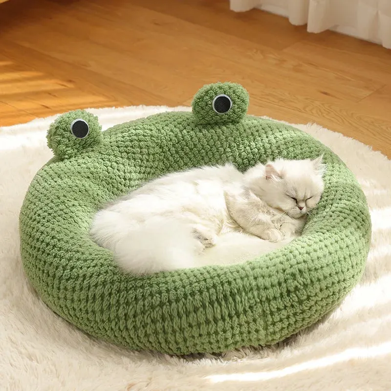 Pat and Pet Emporium | Pet Beds | Cartoon Frog Cat Dog House