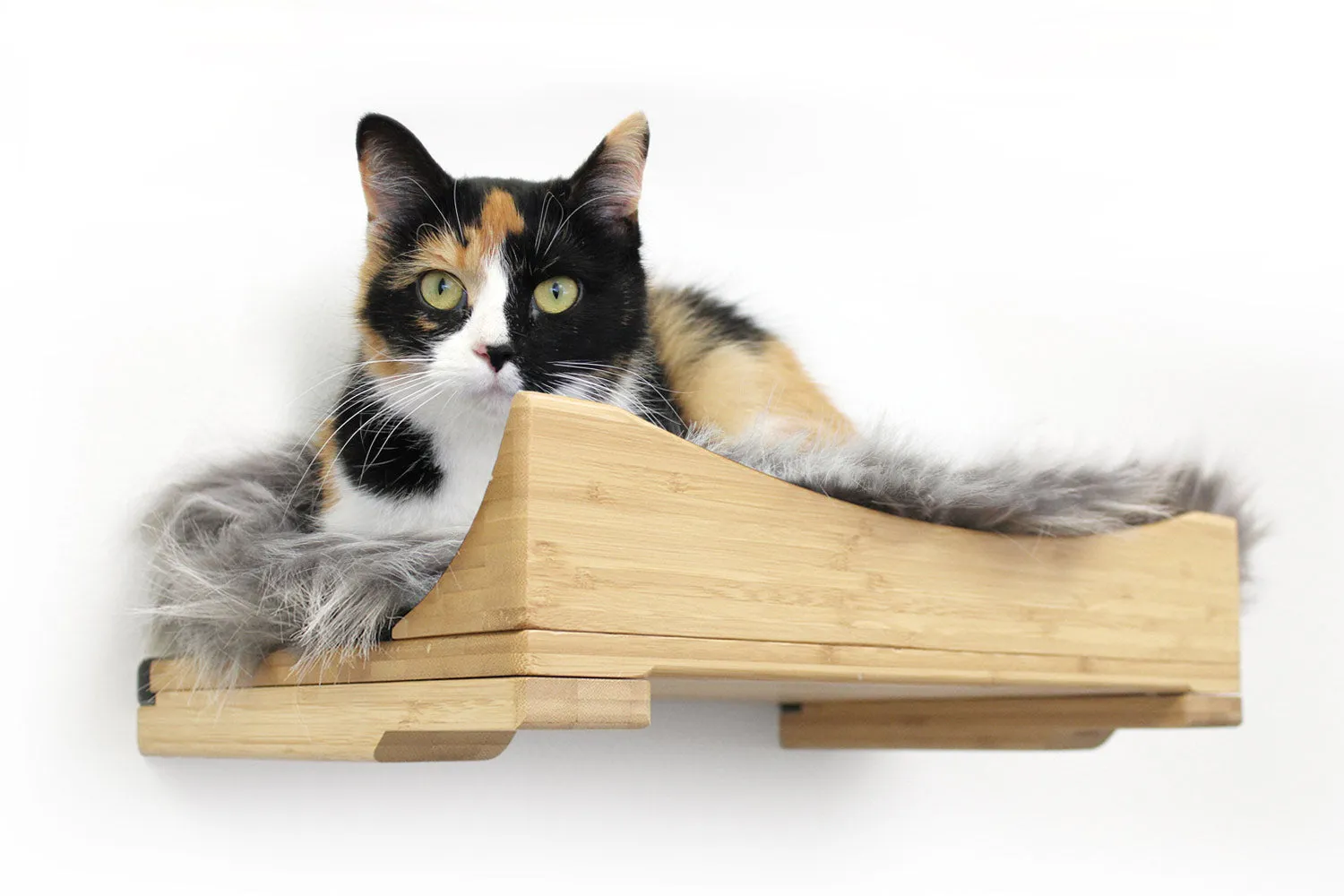 The Nest - A Plush Wall Cat Bed