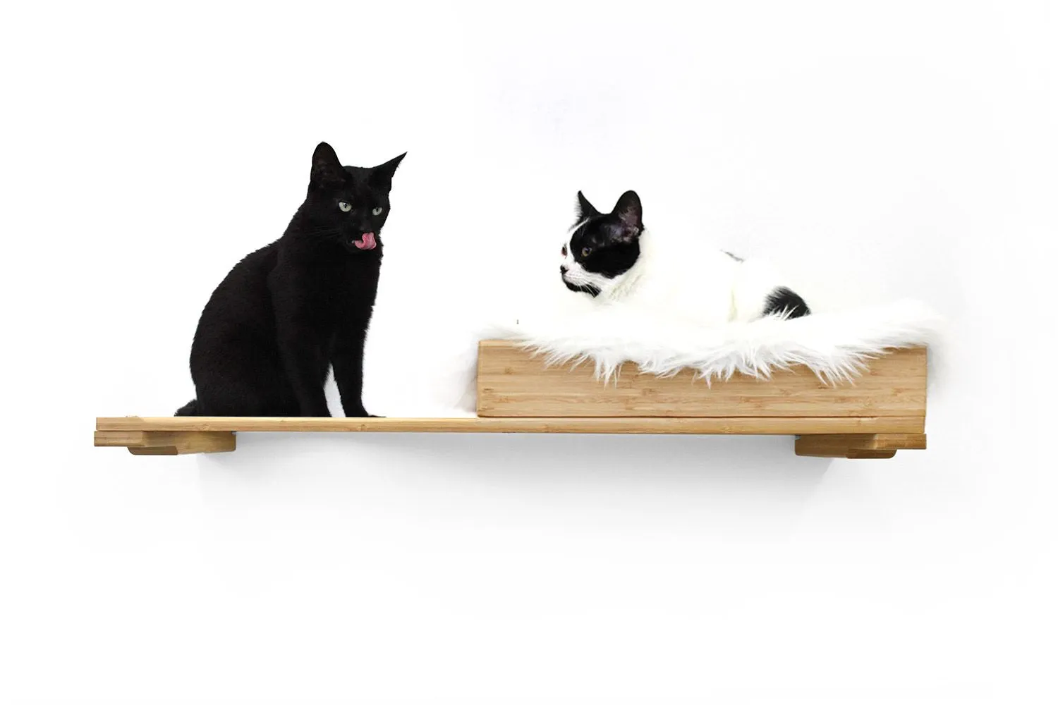 The Nest - A Plush Wall Cat Bed