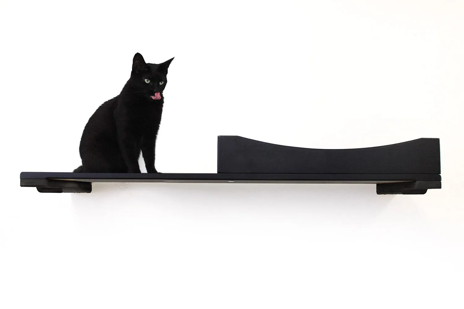 The Nest - A Plush Wall Cat Bed