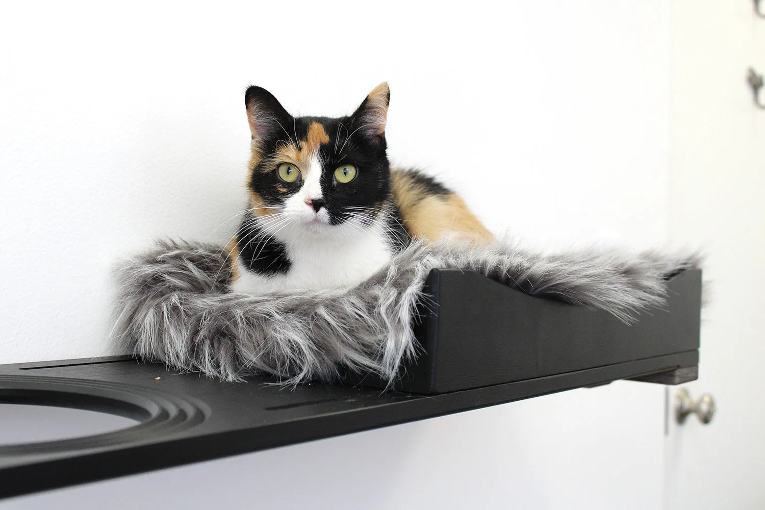 The Nest - A Plush Wall Cat Bed