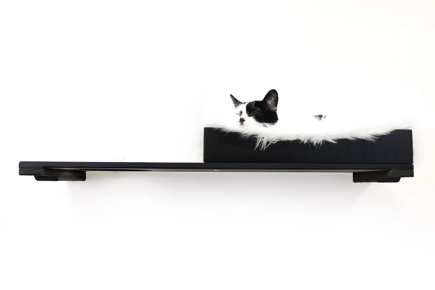 The Nest - A Plush Wall Cat Bed